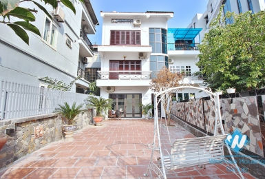 Renovated 4 beds house with lake view for rent in Tu Hoa area, Tay Ho