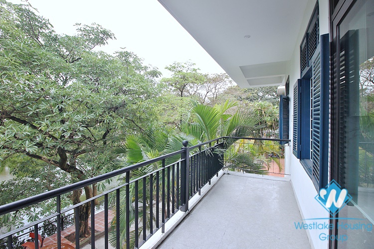 Lake view two bedrooms apartment for rent in Xuan Dieu, Tay Ho