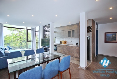 Lake-view two beds apartment for rent in Xuan Dieu, Tay Ho