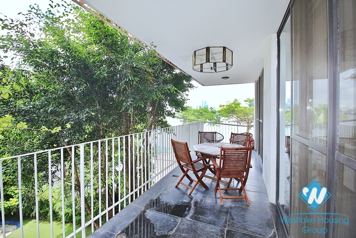 Gorgeous 3 bedroom apartment with beautiful lake view in Tay ho, Ha noi
