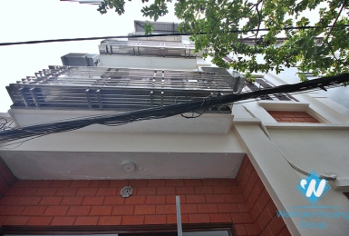 An affordable house for rent in Au Co street, Tay Ho