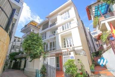 Gorgeous house with front yard and top terrace and lake view for rent in Tay Ho, Hanoi