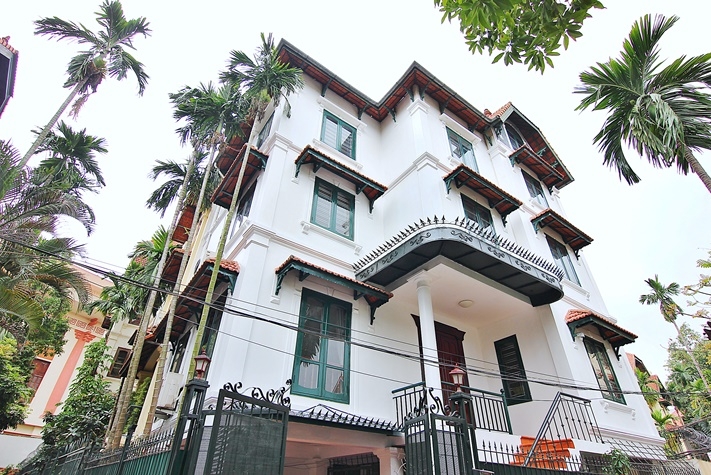 Newly renovated villa for rent in Tay Ho, Ha Noi