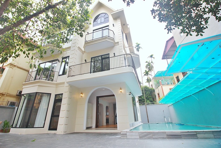 A big villa with garden and swimming pool for rent in Tay ho, Hanoi