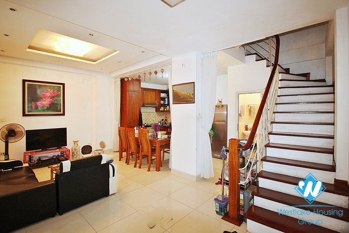 Good quality house with 3 bedrooms for lease in Tay Ho area.