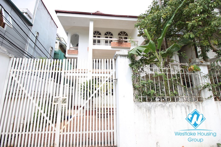 A cheap house for rent in Tay Ho, Ha Noi
