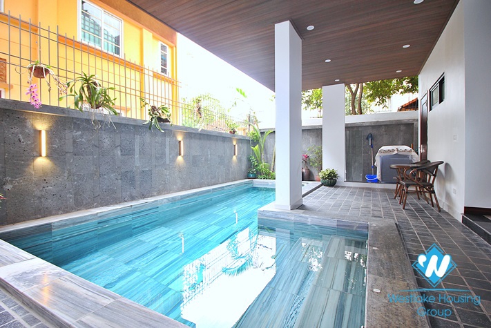 A brand new three bedrooms apartment for lease in Dang Thai Mai st, Tay Ho