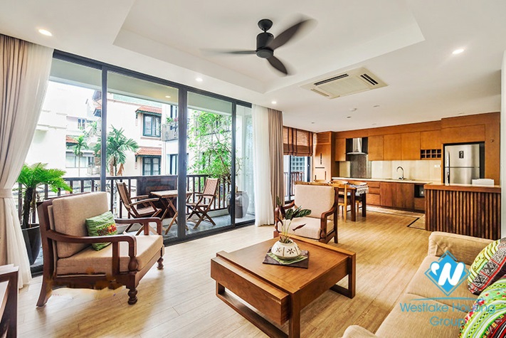 Brightly and cozy three bedrooms apartment for lease in Xuan Dieu, Tay Ho