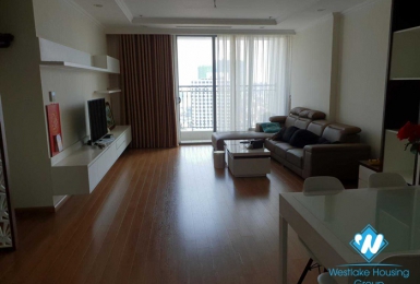 A good 3 bedroom apartment for rent in Vinhome Nguyen chi thanh, Hanoi