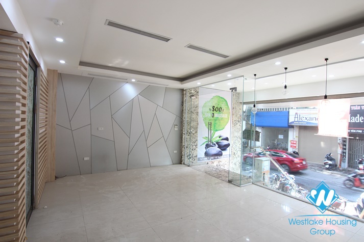 Good house for office, shop for rent in Yen phu, Tay ho, Hanoi