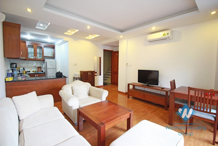 One bedroom with nice furniture for rent in Tay Ho area.
