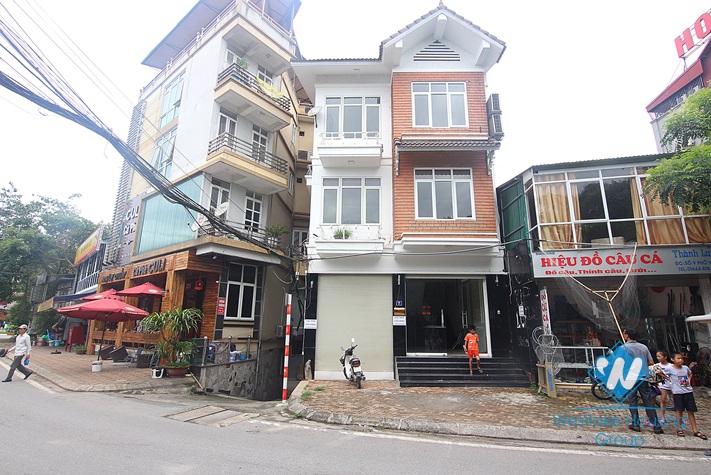Nice house is suitable for restaurant or office for rent in Tay Ho