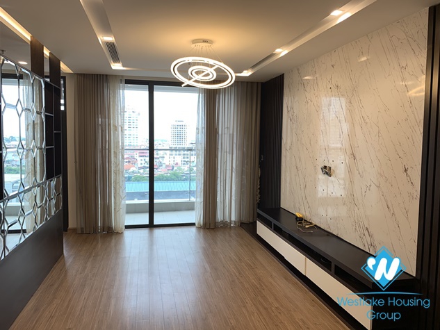 A nice 4 bedroom apartment for rent in Metropolis, Ba dinh, Hanoi