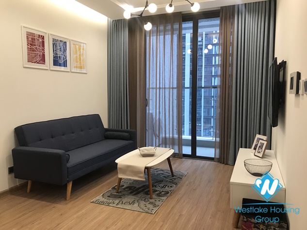 A brand new modern 1 bedroom apartment in Vinhome metropolis, Ha noi