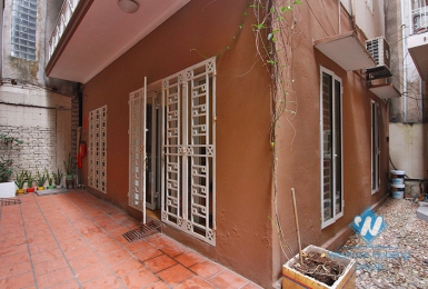 An affordable house for rent in Xuan Dieu, Tay Ho, Ha Noi