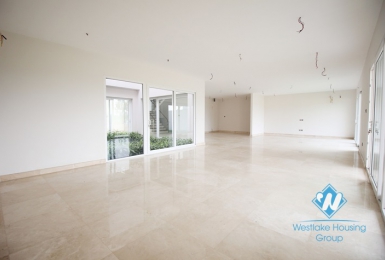 Hot property for rent in Ciputra, large backyard & modern design