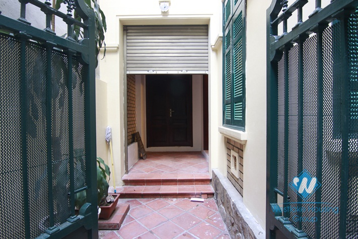 Good house for rent on Thuy Khue street, Tay Ho