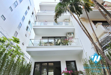 A recently remodeled minimalist house in Tay Ho Westlake for rent