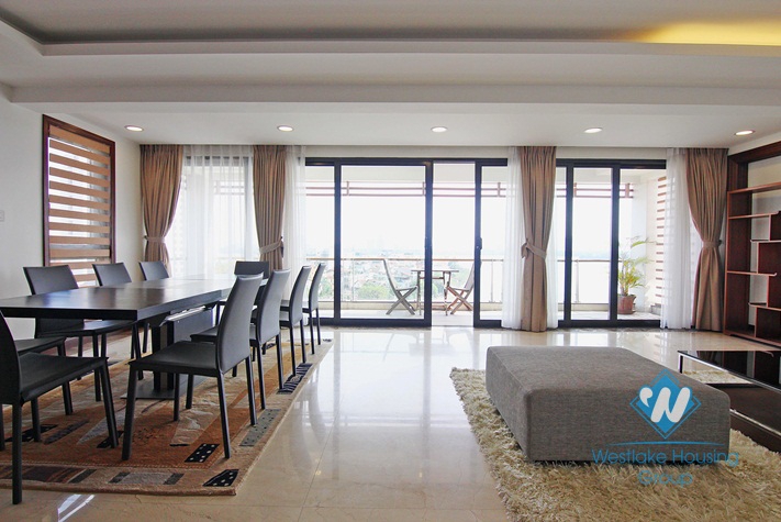 Nice apartment for rent in Xuan Dieu st, Tay Ho district, Ha Noi City