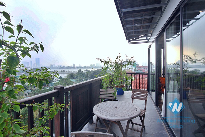 Bright and gorgeous 2 bedrooms apartment for rent in Dang Thai Mai, Tay Ho, Ha Noi
