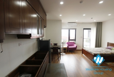 An affordable studio with good lighting for rent on Nui Truc street, Ba Dinh