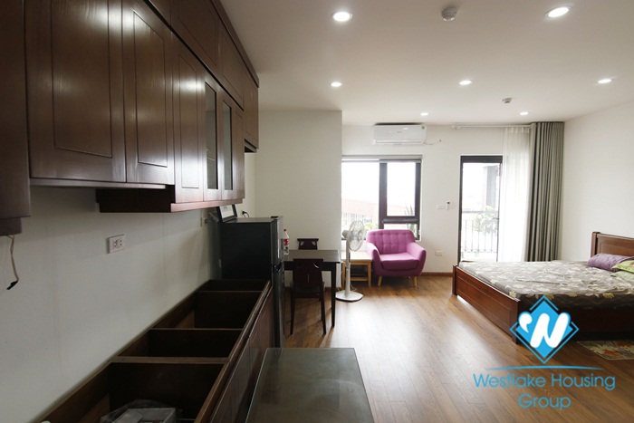 An affordable studio with good lighting for rent on Nui Truc street, Ba Dinh