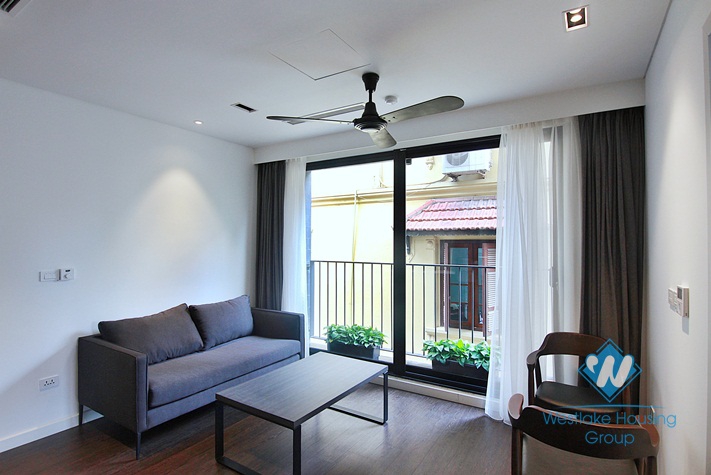 A brand new and modern 1 bedroom apartment for rent in To ngoc van
