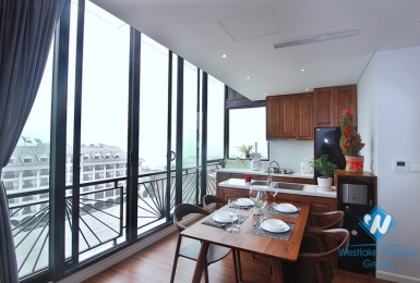 A two-bedroom apartment on the top floor with breathtaking lake view on Tu Hoa street