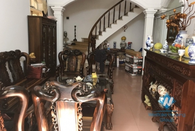 An unfurnished local house for rent on Nghi Tam street, Tay Ho District