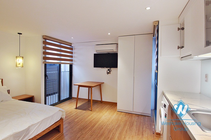 A newly studio for rent in Xuan dieu, Tay ho, Ha noi