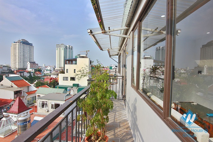 Lake view one bedroom apartment for rent in Xuan Dieu, Tay Ho