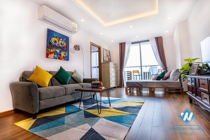 A lovely two bedroom apartment for rent in Cau Giay area
