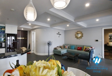 Modern apartment with 3 bedroom apartment for rent in Aqual Center Building 