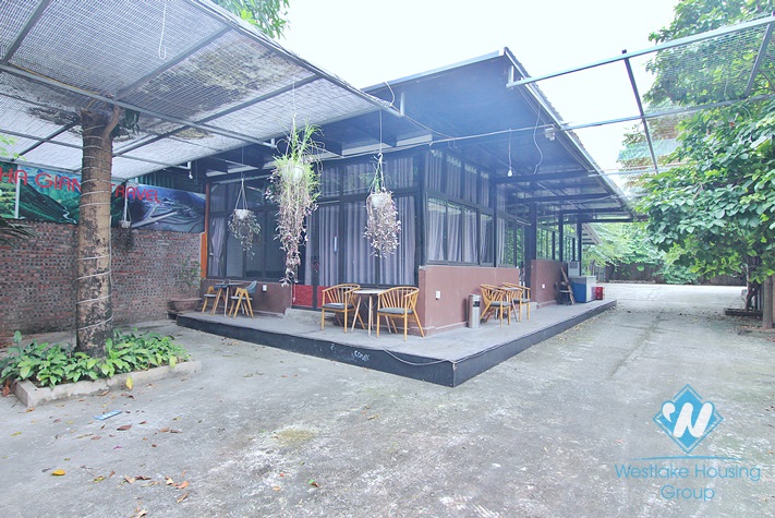 Lake view bar and restaurant for rent in Quang Ba, Tay Ho