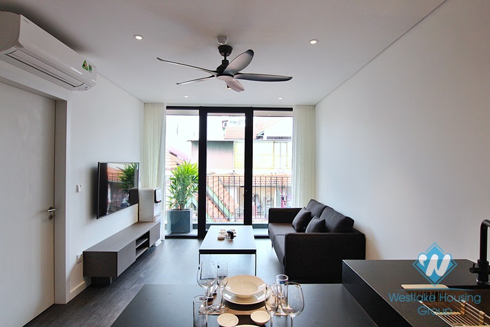 Morden one bedroom aparment for lease in To Ngoc Van, Tay Ho 