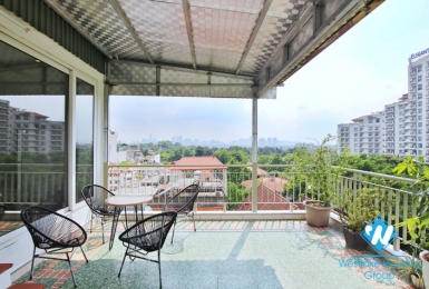 Rooftop 1 bedroom apartment with city and lakeview