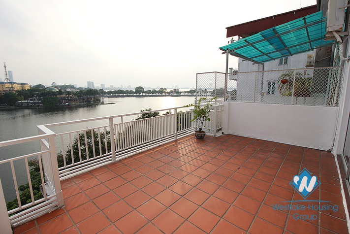 Spacious and airy apartment rental on the lakeside of Truc Bach, Ba Dinh