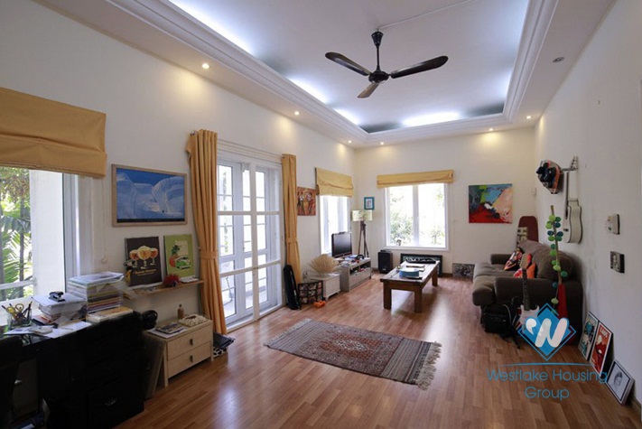 To Ngoc Van nice, spacious villa with patio garden for rent