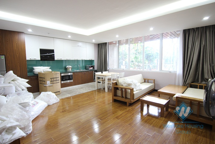 One bedroom apartment to rent in Tay Ho, gym room available