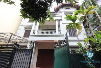 House with nice yard and balcony to rent in Tay Ho