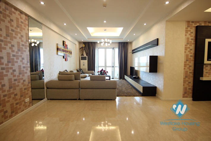 Nice 3 bedrooms apartment for rent in Tay Ho, Hanoi