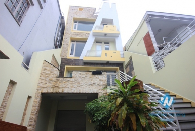 House rental on Xuan Dieu, Tay Ho