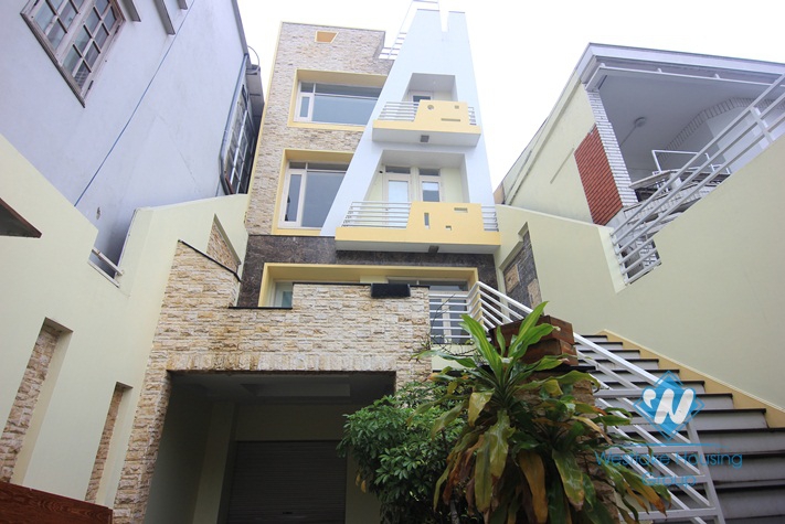 House rental on Xuan Dieu, Tay Ho