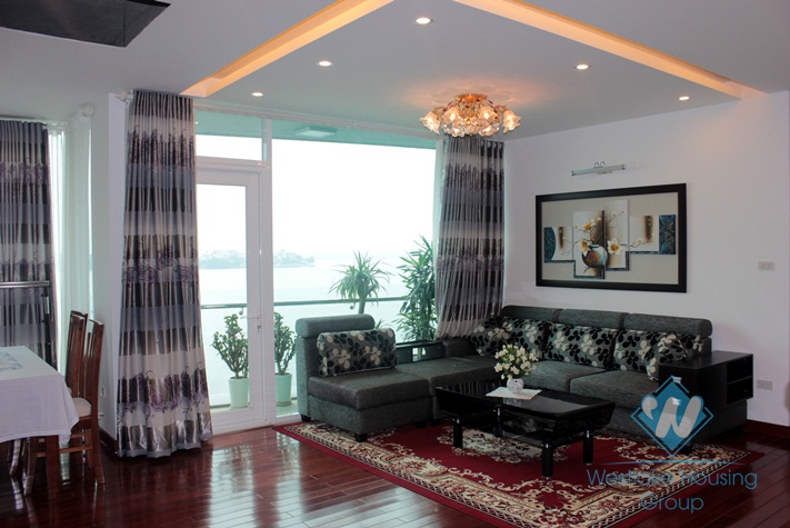 Nice lake view apartment for lease in Tay Ho district, Hanoi