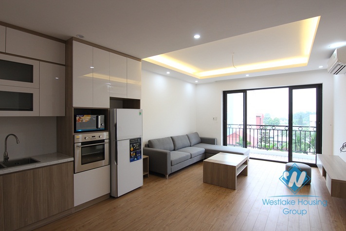 Spacious modern apartment newly done in Au Co alley way, Tay Ho, Hanoi