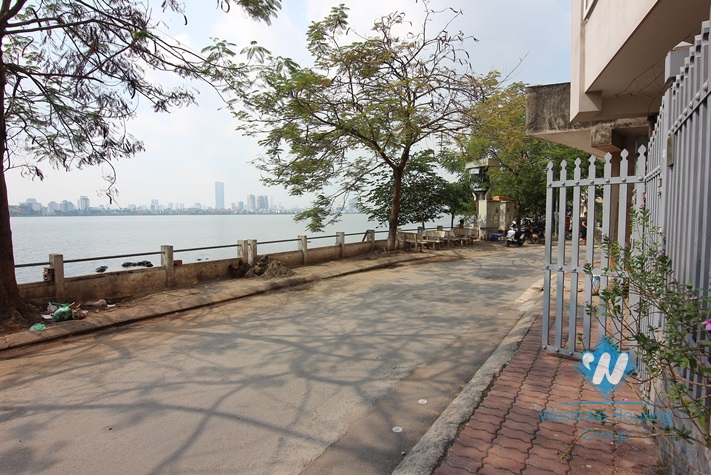 House with 4 bedrooms for rent in Yen Phu Village, Tay Ho, Ha Noi