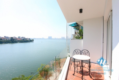 Lake view apartment available for rent in Quang An street, Tay Ho, Hanoi 