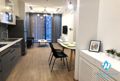 A high-end 1 bedroom apartment for rent in Vinhomes Metropolis, Ba Dinh