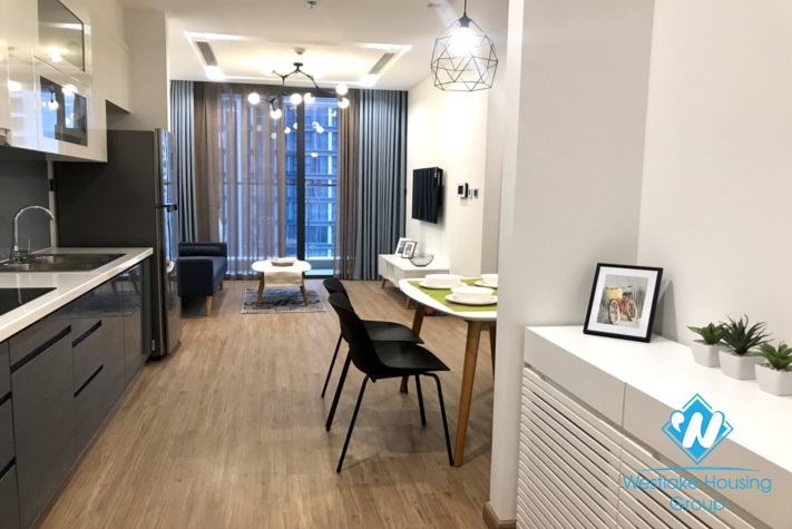 A high-end 1 bedroom apartment for rent in Vinhomes Metropolis, Ba Dinh