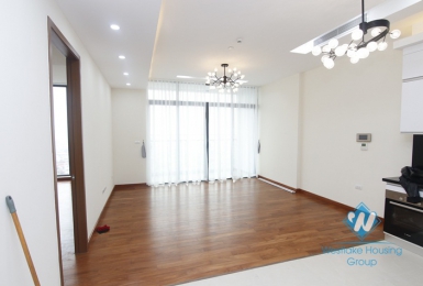 A good-priced and unfurnished apartment for rent in Sun Grand City